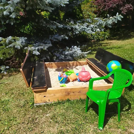 Nyaraló Se Zahradou Týnec nad Labem